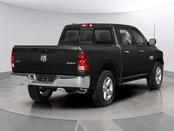 Ram 1500 2015 photo 2