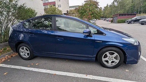 Toyota Prius 2011 photo 3