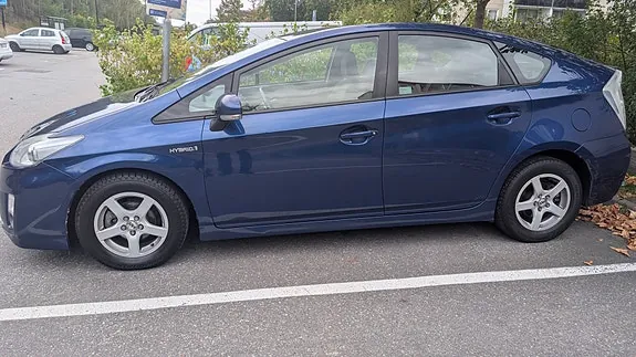 Toyota Prius 2011 photo 5