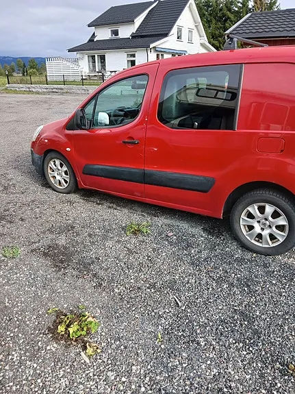 Citroen Berlingo 2011 photo 3