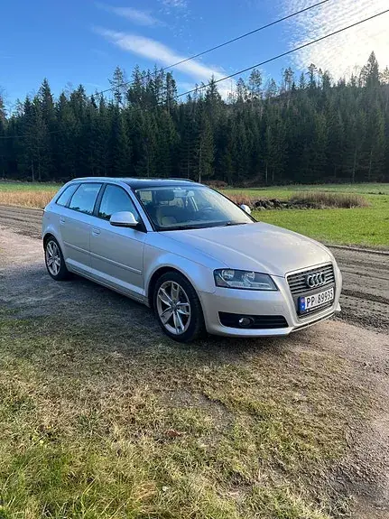 Audi A3 2010 photo 2