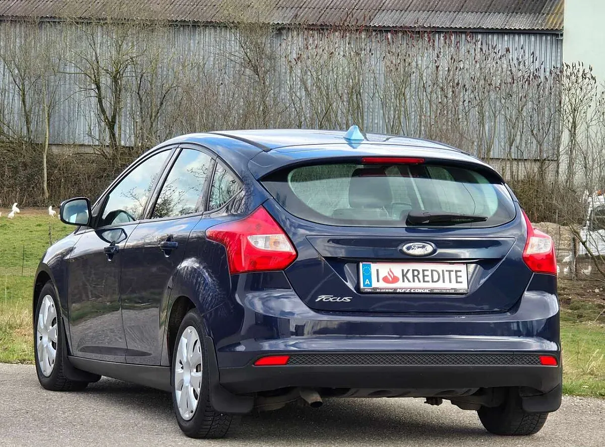 Ford Focus 2011 photo 3