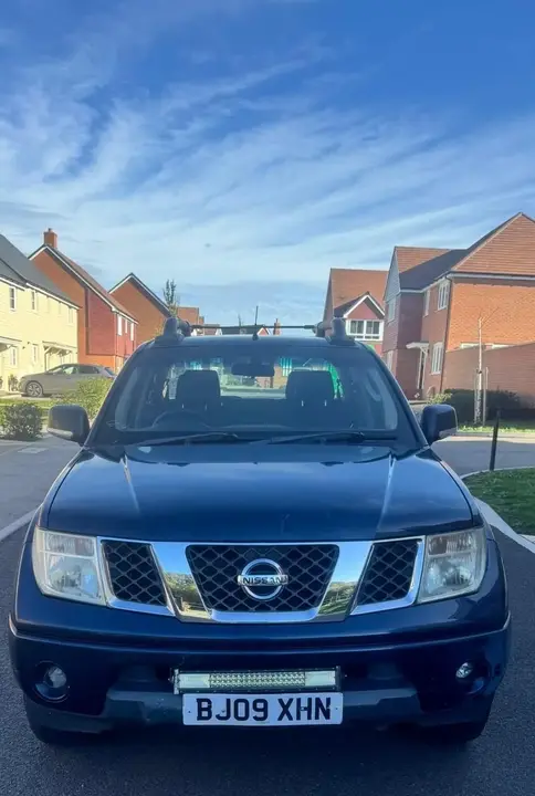 Nissan Navara 2009 photo 2