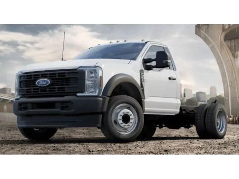 Ford F-550 2025 photo 5