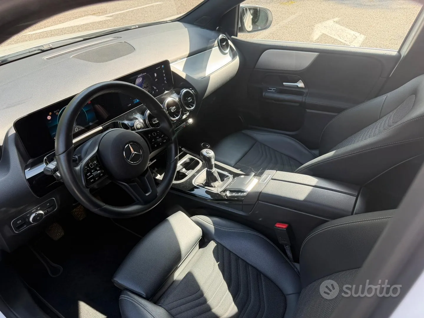 Mercedes-Benz B180 2022 photo 5