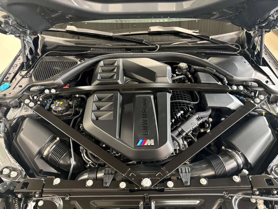 BMW M4 2026 photo 4
