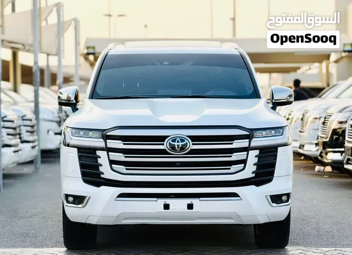 Toyota Land Cruiser 2023 photo 2