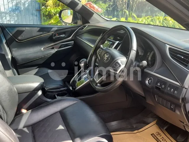 Toyota Harrier 2017 photo 5