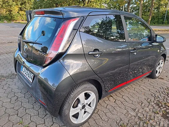 Toyota Aygo 2015 photo 5