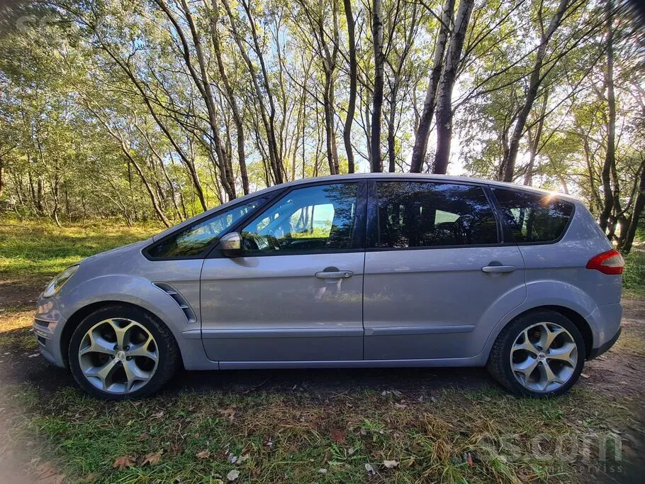 Ford S-Max 2013 photo 4