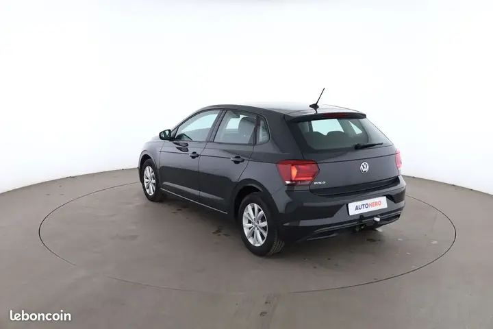 Volkswagen Polo 2018 photo 2