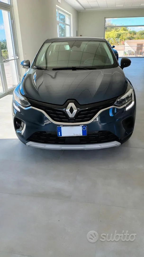 Renault Captur 2023 photo 3
