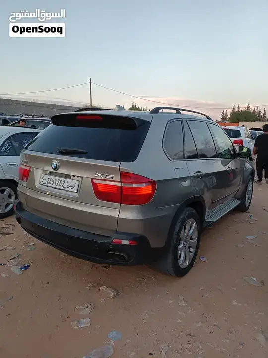BMW X5 2010 photo 2