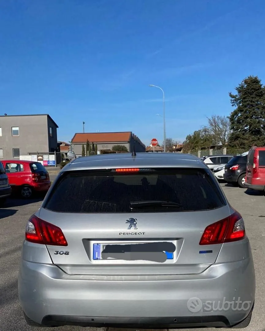 Peugeot 308 2017 photo 2
