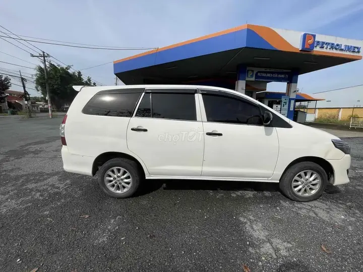 Toyota Innova 2015 photo 2