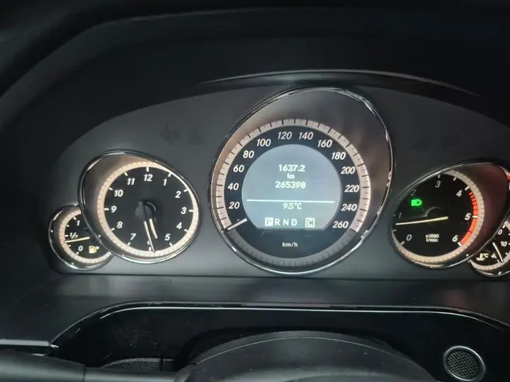 Mercedes-Benz E 200 Cdi