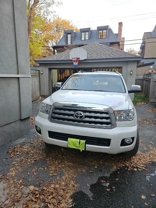 Toyota Sequoia