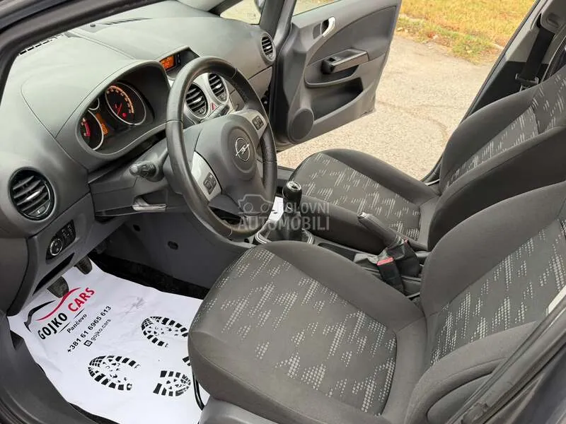 Opel Corsa 2012 photo 2