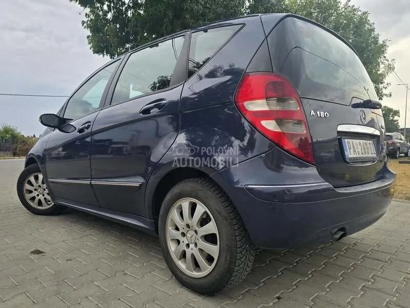 Mercedes-Benz A180 2004 photo 5