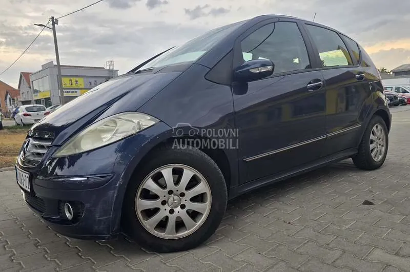 Mercedes-Benz A180 2004 photo 3
