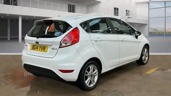 Ford Fiesta 2014 photo 4