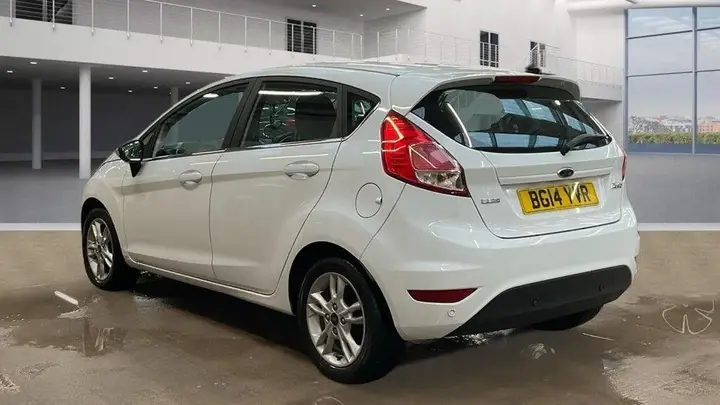 Ford Fiesta 2014 photo 3