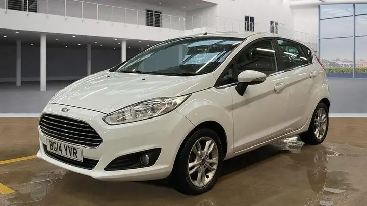 Ford Fiesta 2014 photo 2