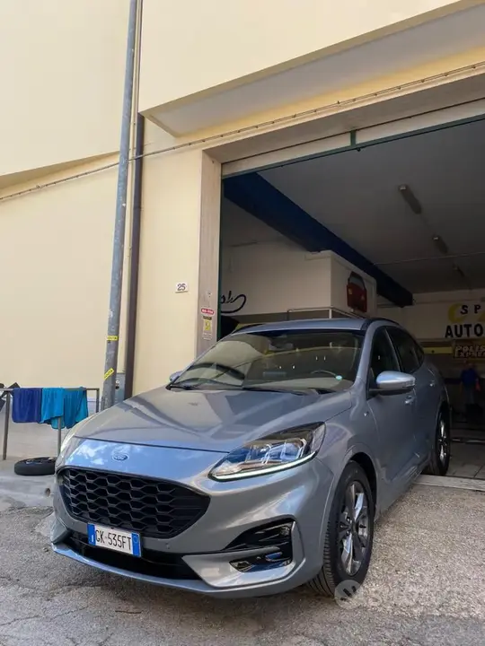 Ford Kuga 2022 photo 3