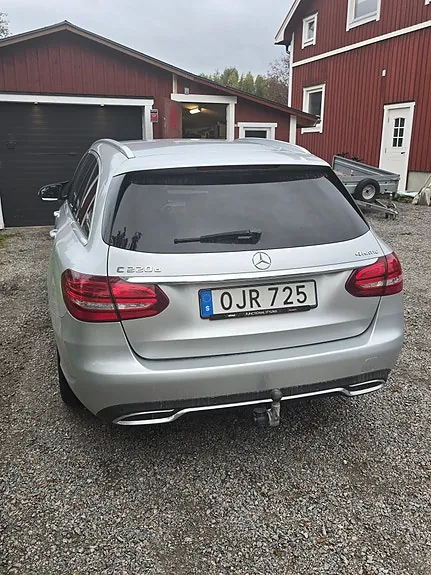 Mercedes-Benz C220 2017 photo 2
