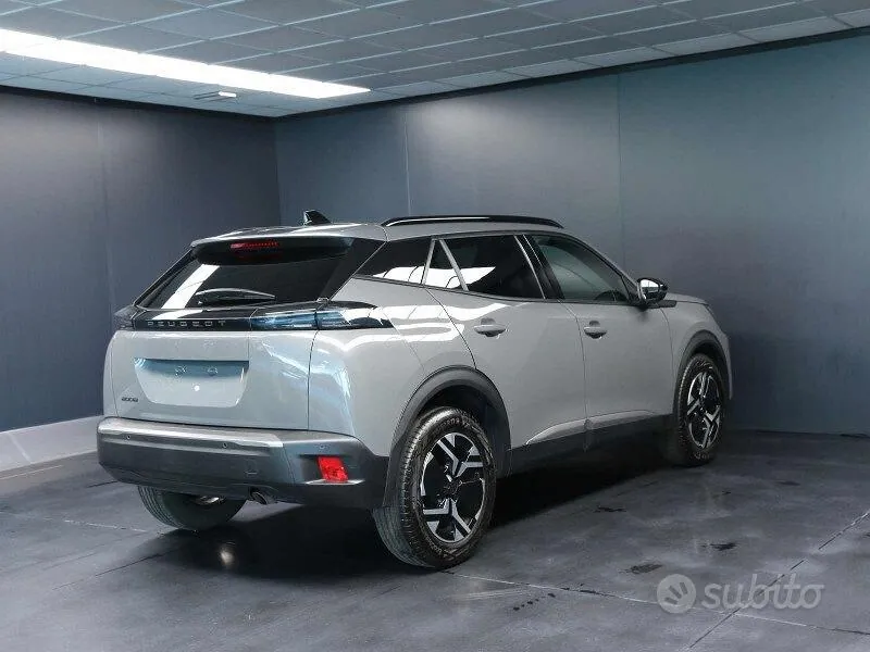 Peugeot 2008 2024 photo 3