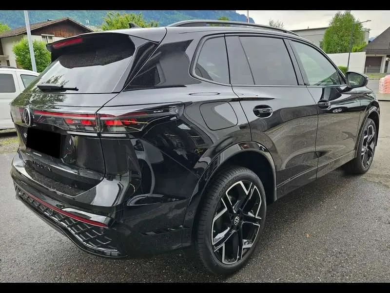 Volkswagen Tiguan 2025 photo 3