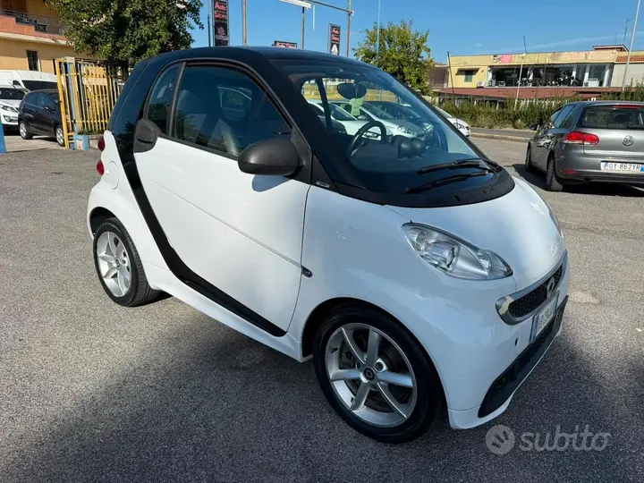Smart Fortwo 2013 photo 3