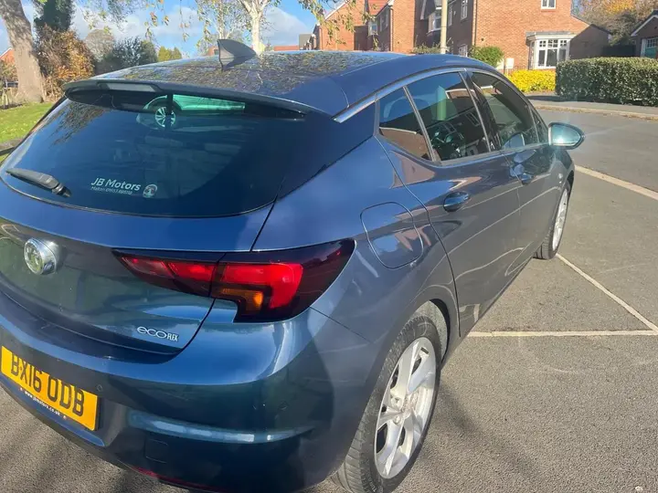 Vauxhall Astra 2016 photo 5