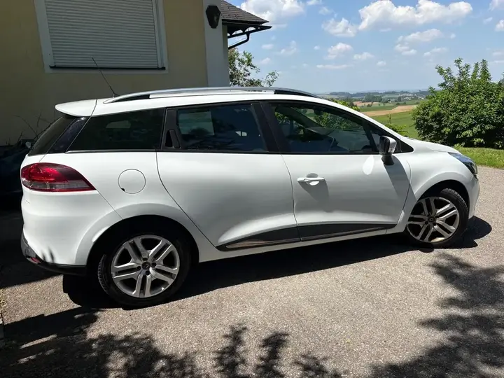 Renault Clio 2018 photo 2