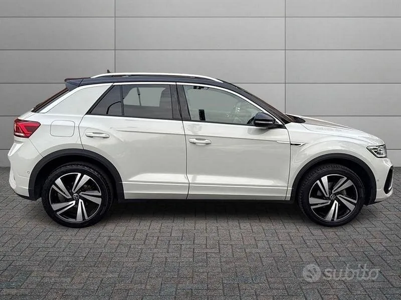 Volkswagen T-Roc 2023 photo 3