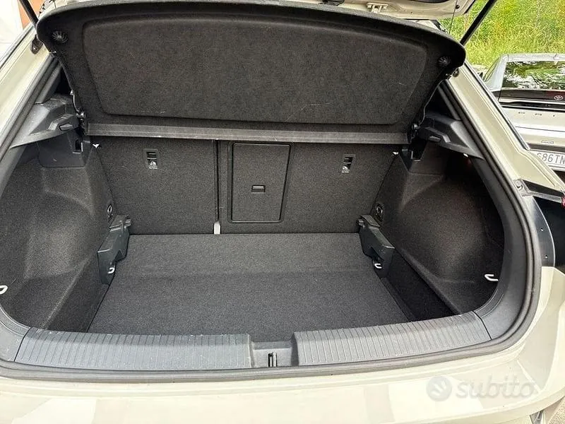 Volkswagen T-Roc 2023 photo 5