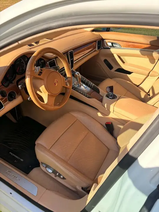 Porsche Panamera 2013 photo 5