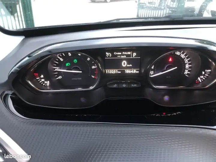 Peugeot 2008 2016 photo 3