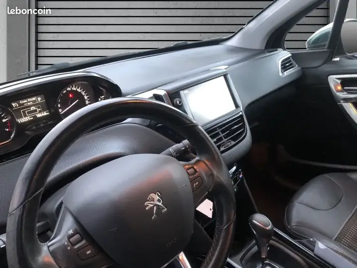 Peugeot 2008 2016 photo 2