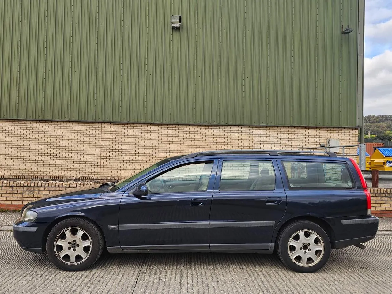 Volvo V70 2002 photo 2