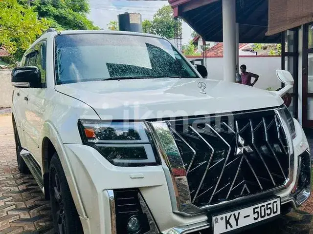 Mitsubishi Montero 2013 photo 4