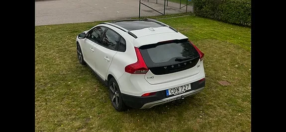 Volvo V40 Cross Country 2014 photo 3