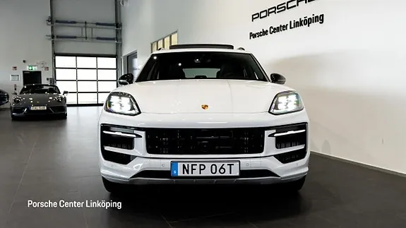 Porsche Cayenne 2025 photo 2