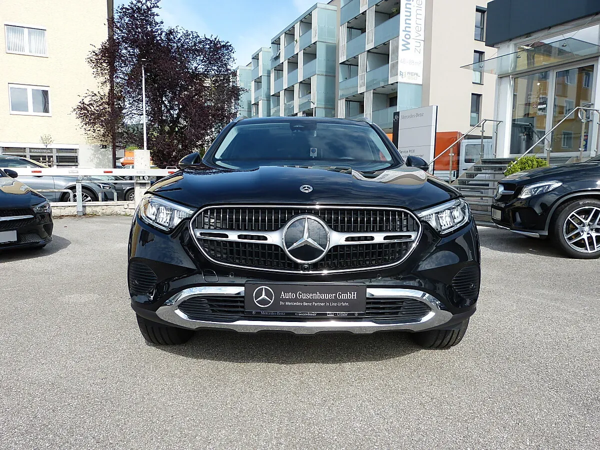 Mercedes-Benz Glc-Class 2024 photo 2
