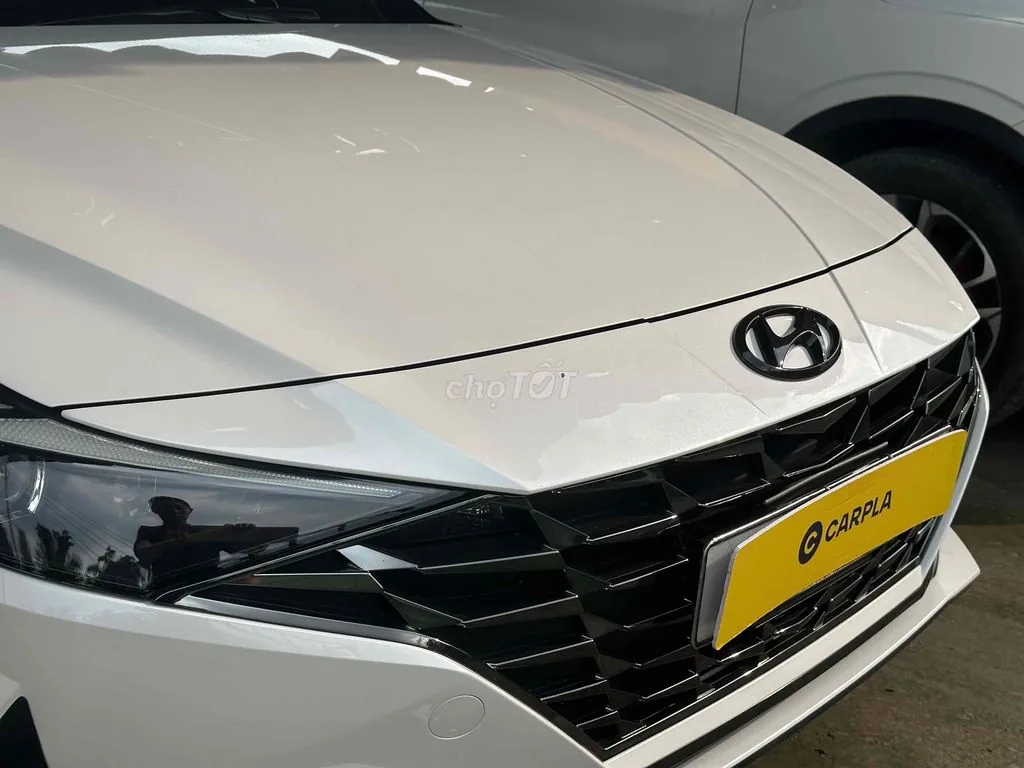 Hyundai Elantra 2025 photo 3
