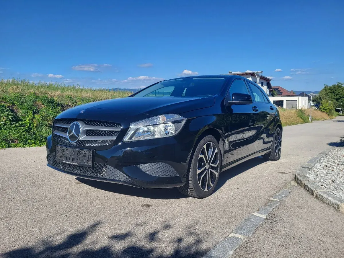 Mercedes-Benz A-Class 2015 photo 3