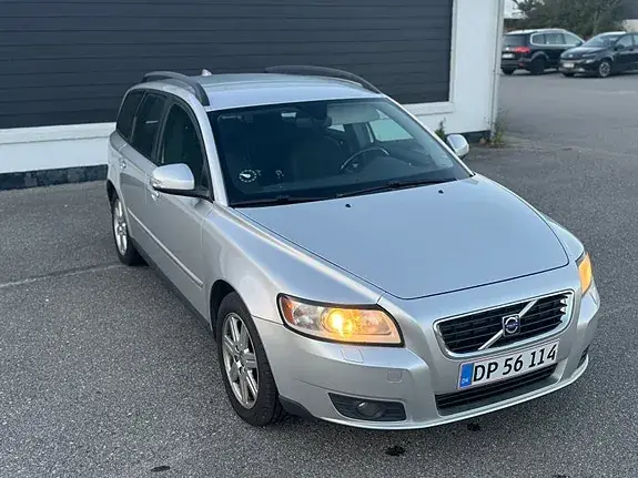 Volvo V50 2011 photo 5