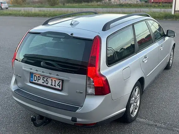Volvo V50 2011 photo 4