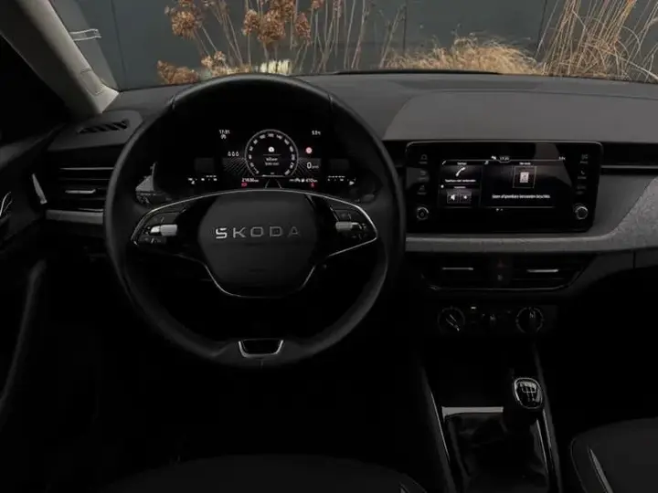 Skoda Kamiq 2025 photo 2