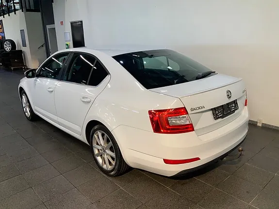 Skoda Octavia 2015 photo 4